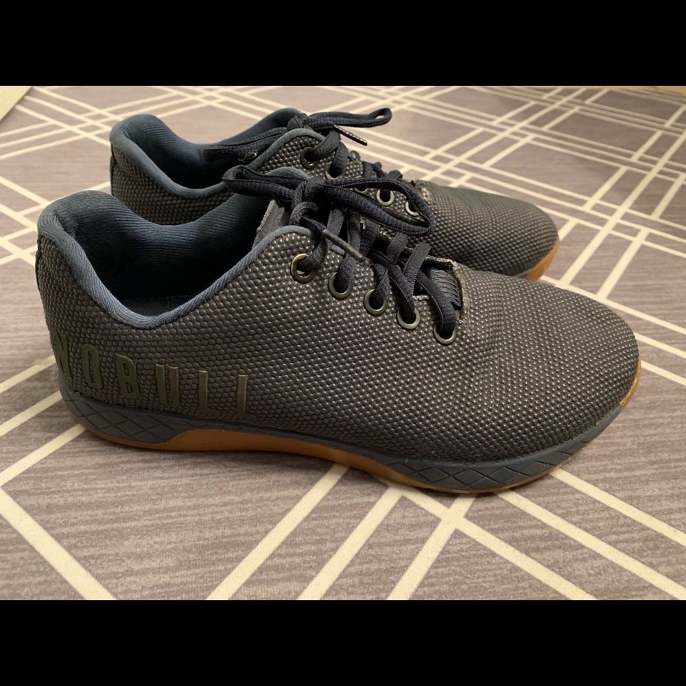 Nobull trainers navy sz 7